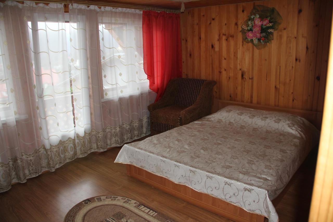 Kray Dorogy Villa Jaremtsje Kamer foto